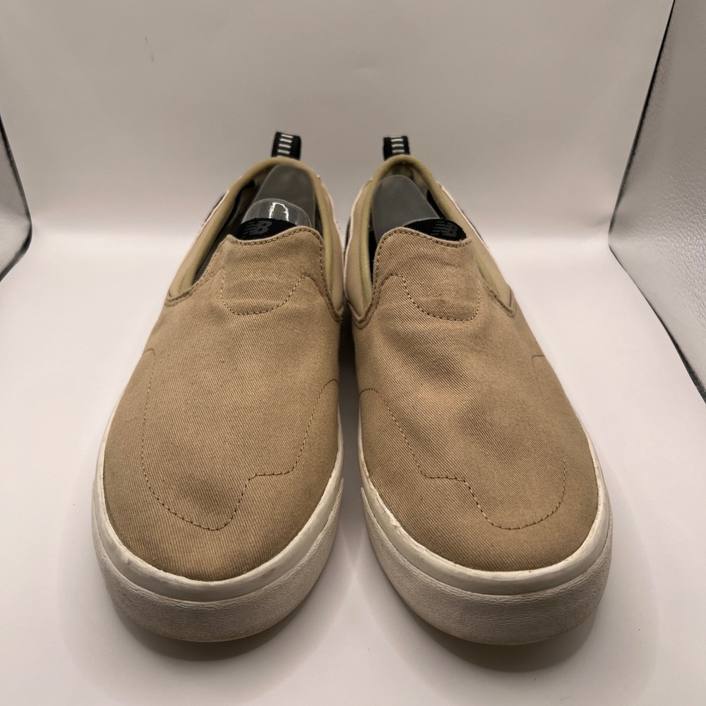 New Balance Men's Size 9 Beige Slip On Sneakers‎ Casual Streetwear - Picture 2 of 7